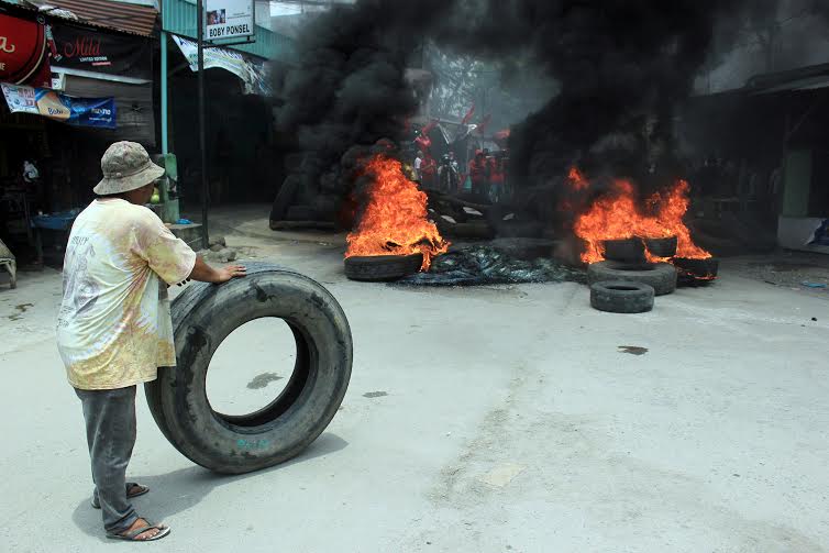 Tolak Eksekusi Rumah