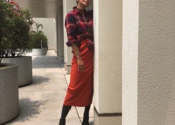 Inspirasi Style Kemeja Flannel UNIQLO ala Andien dan Asmara Abigail