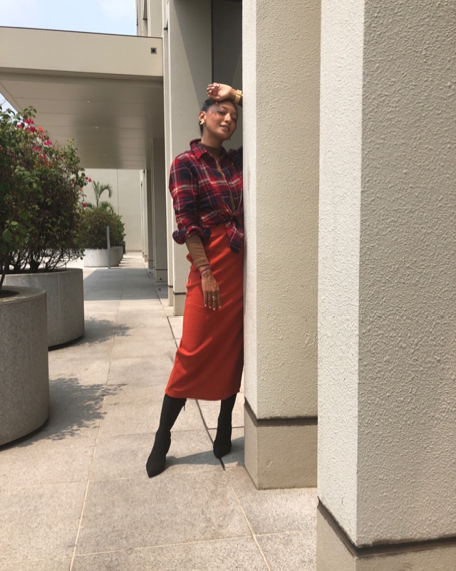 Inspirasi Style Kemeja Flannel UNIQLO ala Andien dan Asmara Abigail