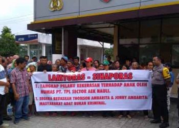 Saat Warga Sihaporas Sebut TPL “Maling Tanah Adat”