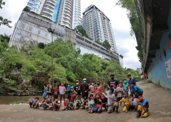 PFI Medan Berbagi Ilmu Pada Anak-anak Kampung Sejahtera