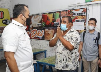 Edukasi PPKM, Wakil Wali Kota Temui Pedagang Kopi Yang Sempat Viral di Medan
