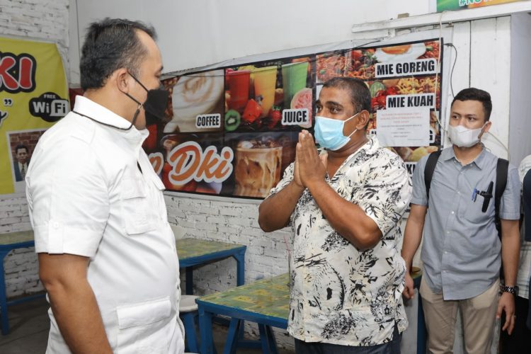Edukasi PPKM, Wakil Wali Kota Temui Pedagang Kopi Yang Sempat Viral di Medan