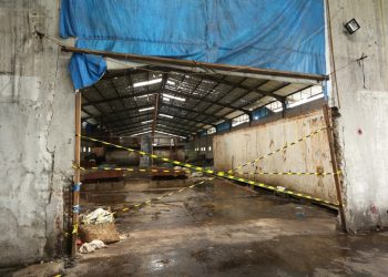 Resahkan Warga Karena Bau Busuk, Pemko Medan Segel Pabrik Pengolahan Pakan Ternak di Mabar