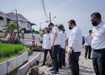 Temukan Pemasangan U-Ditch Tidak Sesuai, Bobby Minta Dinas PU Lakukan Evaluasi & Tindak Tegas