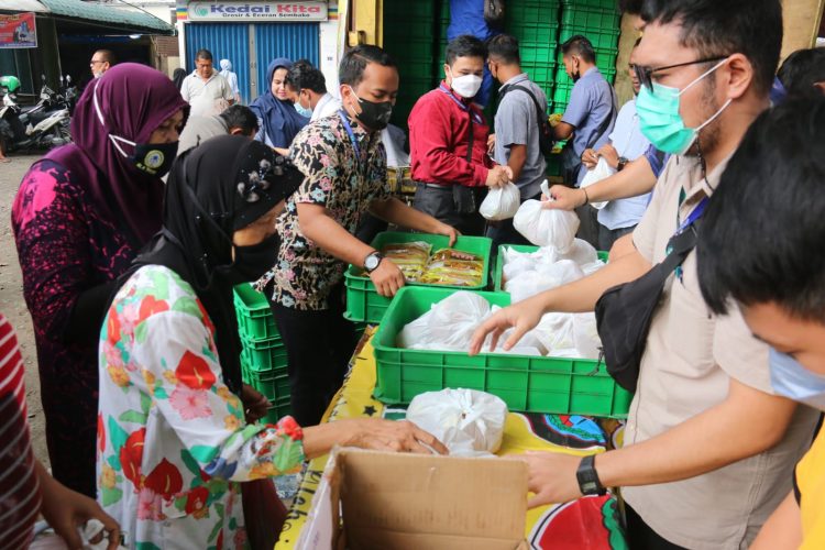 Antisipasi Kelangkaan, Pemko Medan Gelar Operasi Pasar Minyak Goreng