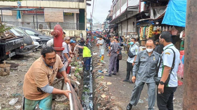 Tim Gabungan Pemko Medan Kembali Lakukan Penertiban PKL di Pasar Kampung Lalang