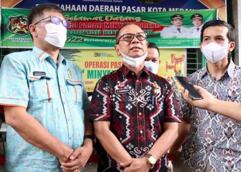 Pemko Medan Bersama PTPN IV Operasi Pasar Minyak Goreng di Pusat Pasar