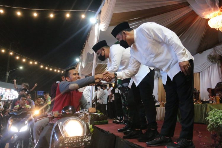 Wali Kota Medan Melepas Pawai Kendaraan Hias Menyambut Hari Raya Idul Fitri 1443H