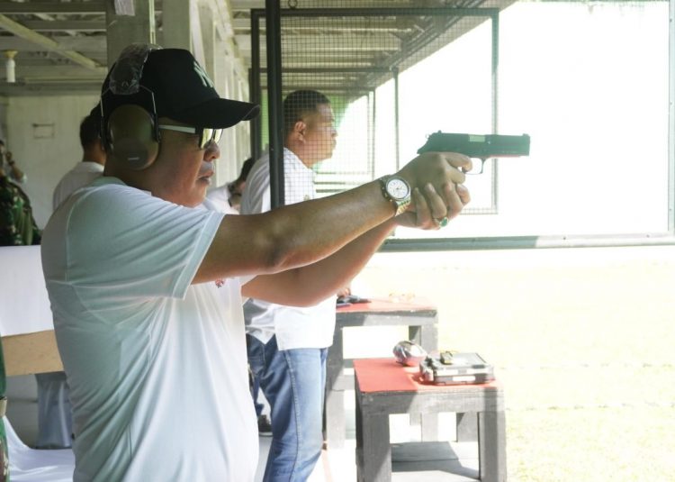 Wakil Wali Kota Aulia Rachman Ikuti Lomba Menembak Pistol Executive