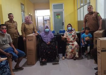 Pemko Medan Beri Bantuan Alat Bantu Untuk Penyandang Disabilitas di Belawan