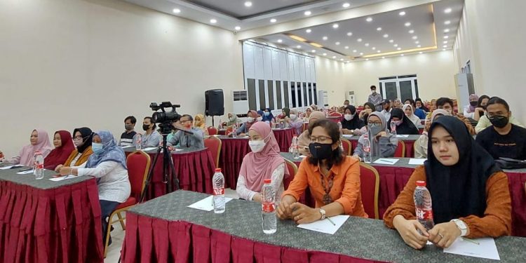 Pelatihan Pemasaran Dengan Trend Digital Salah satu Upaya untuk Pengembangan UMKM di Kota Medan