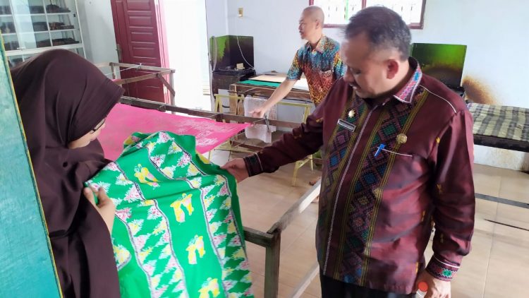 Pemko Medan Gelar Pelatihan Membatik guna Tingkatkan Kemampuan Pelaku IKM