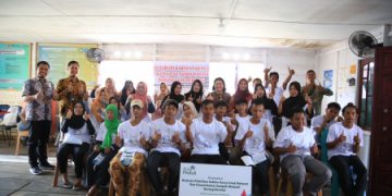 Tingkatkan Kreatifitas Masyarakat dan Atasi Masalah Sampah di Kampung Nelayan Seberang Melalui PLN Peduli
