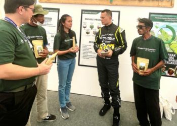 Wagub Ijeck Kunjungi Stan Produk UMKM Binaan TPL