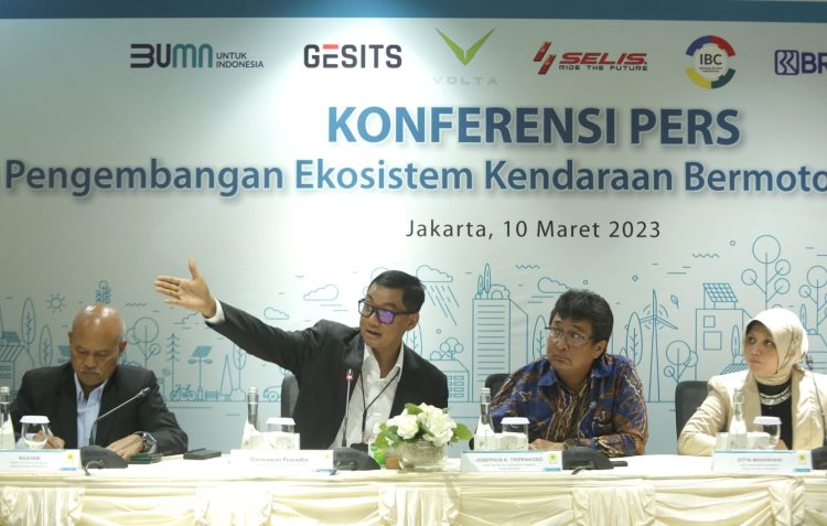 PLN Bakal Permudah Masyarakat Miliki Motor Listrik