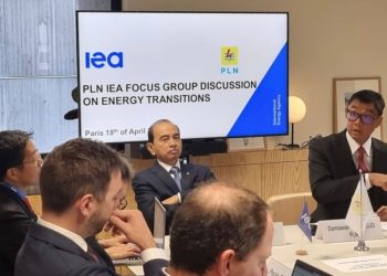 Diskusi Intensif dengan International Energy Agency, Dirut PLN Paparkan Strategi Wujudkan Transisi Energi di Indonesia