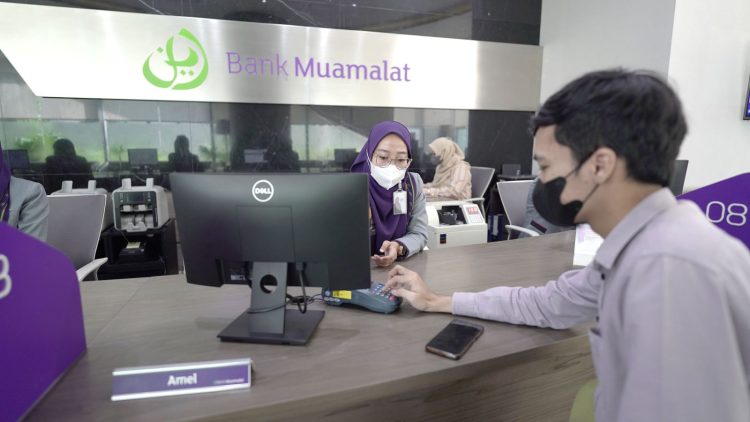 Hari Pertama Operasional Kantor Cabang Bank Muamalat