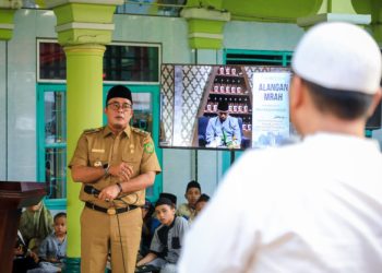 Mudahkan Pelayanan Publik, Warga Medan Dapat Cetak KTP dan KIA di Safari Ramadan