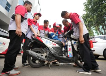 PGN Gandeng JNE Implementasikan Konversi BBG untuk Efisiensi Kendaraan Logistik