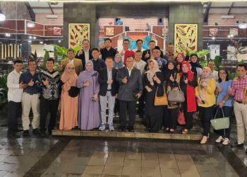 Rektor Unissula Kukuhkan Pengurus IKA Doktor Ilmu Hukum Wilayah Sumut Periode 2023-2028 Di Medan