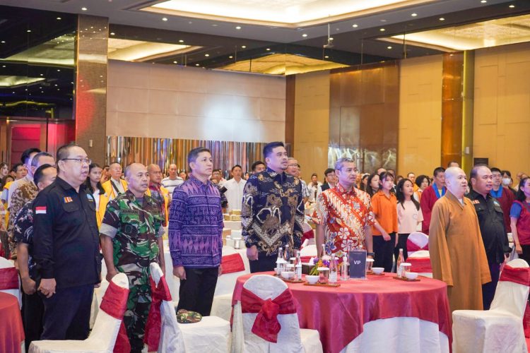 Peringatan Waisyak 2567 BE, Bobby Nasution Ajak Umat Buddha Senantiasa Tanam Kebaikan