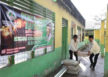 Santri Ganjar Salurkan Bantuan ke Sekolah Terdampak Kebakaran di Serdang Bedagai