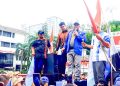 Bobby Nasution Naik Mobil Komando Terima Aspirasi Ratusan Pekerja