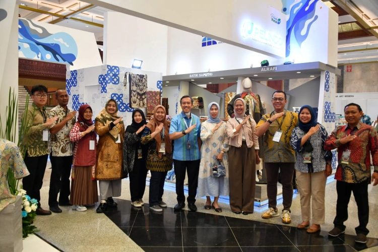 Partisipasi UMKM Binaan Pelindo Regional 1 Pada Pameran Inacraft on October di JCC