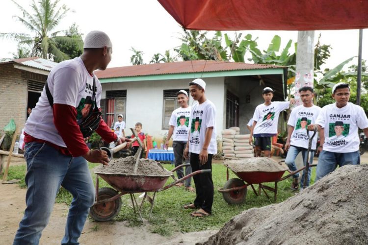 Usbat dan TGS Ganjar Duet Bangun Lapangan Bulutangkis di Sergai