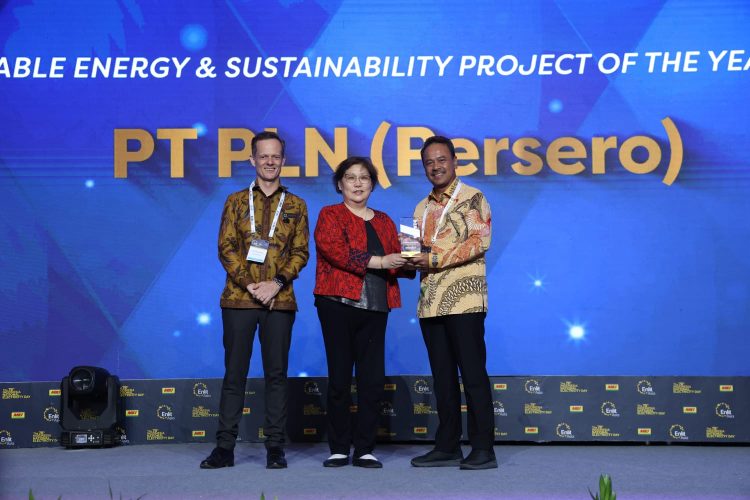 Ungguli Perusahaan Energi se-Asia, PLN Sukses Borong 5 Penghargaan Bergengsi dari Enlit Asia