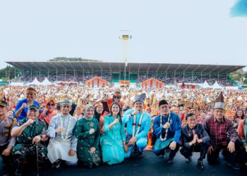 Mulai 2024, Bobby Nasution Tambah Honor Guru Honorer