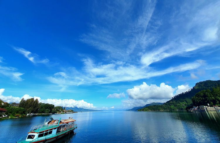Danau Toba Bukan Bali