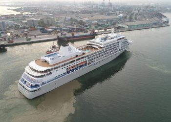 Dongkrak Ekonomi dan Pariwisata, Pelindo Multi Terminal Layani Kapal Pesiar Sandar di Pelabuhan