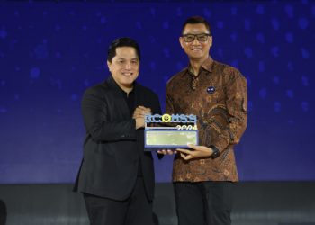 Dirut PLN Raih Best CEO of Communications, PLN Jadi Best of The Best Communications di Ajang BCOMSS 2024