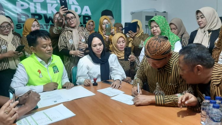 Ketum Pujakesuma Eko Sopianto Daftar Calon Gubernur Sumut ke DPW PKB