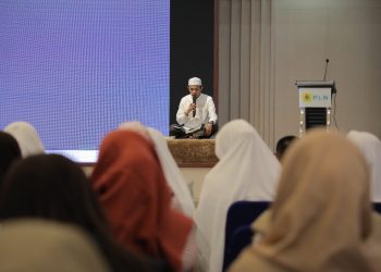 PLN UID Sumut Lepas 16 Calon Jamaah Haji Pegawai dan Pensiunan