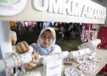 Showcase AMANAH di Pesta Rakyat Ramai Pengunjung, Pelaku UMKM di Aceh Dapat Banyak Untung