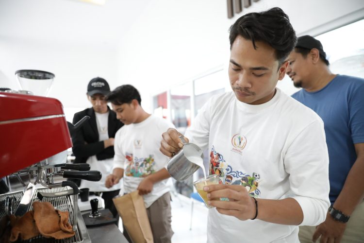 Hadapi Aceh Barista Champ 2024, AMANAH Beri Coaching Clinic ke 12 Peserta Terpilih