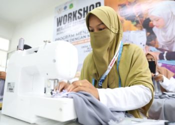 Dukung Peran Dayah Tingkatkan Ekonomi, AMANAH Gelar Pelatihan Menjahit bagi Santri di Bireun Aceh