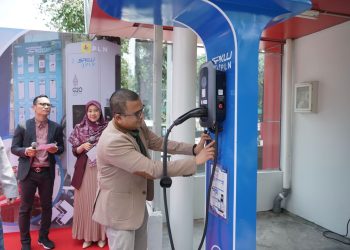 Dukung Ekosistem Kendaraan Listrik, PLN UID Sumatera Utara Resmikan SPKLU Kemitraan di Hotel Santika Dyandra Medan