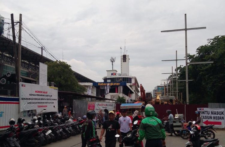 Pengalihan Arus Lalu Lintas di Stasiun Medan, KAI Himbau Penumpang Atur Waktu Keberangkatan