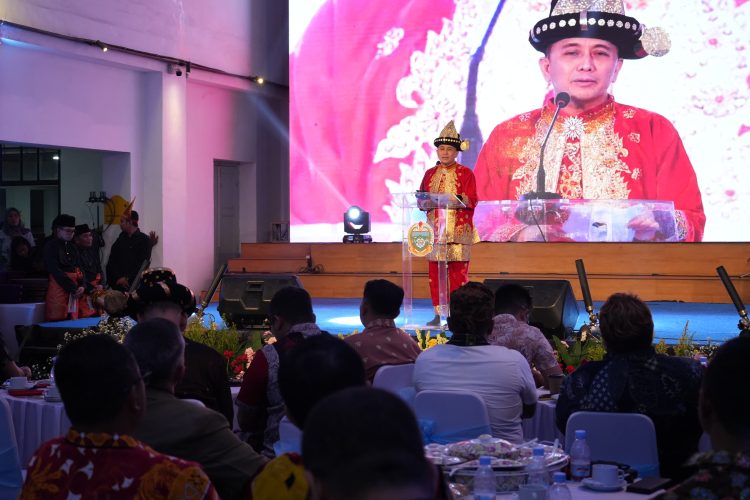 Event Gelar Melayu Serumpun Sukses Digelar, Wali Kota Medan Terima Penghargaan Dari Gubsu