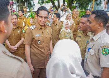 Wali Kota Rico Waas Sebut Pejabat Pemko Harus Bisa Sejalan dengan Visi Misi