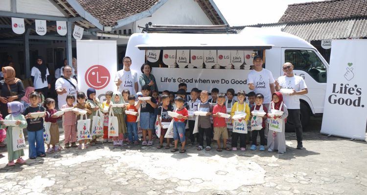 Program Lebaran Sehat, LG Bagikan 1.000 Paket Makanan dan Cek Kesehatan Gratis di DIY