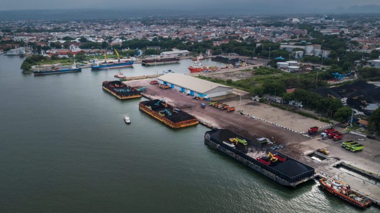 PTP Nonpetikemas Cirebon Perkuat Operasi Batubara Ramah Lingkungan, Throughput Tumbuh Stabil