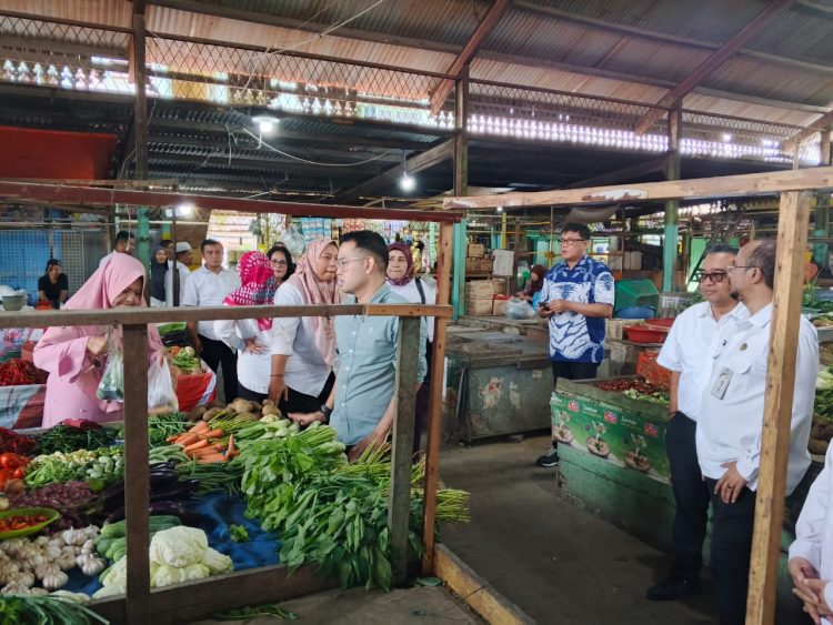 Direksi PUD Pasar Medan Tinjau Pasar Simalingkar dan Sentosa Baru, Dorong Kenyamanan dan Penataan Pedagang