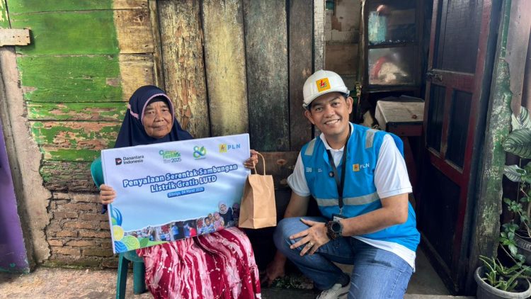 PLN UID Sumatera Utara Nyalakan Listrik 136 Rumah Prasejahtera melalui Program Light Up The Dream