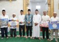 Safari Jumat di Medan Deli, Rico Waas Serahkan Bantuan untuk Masjid Nurul Hidayah