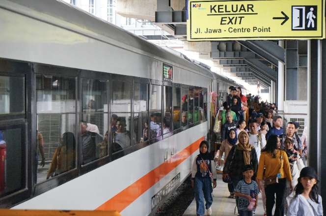 Perjalanan KA Srilelawangsa Terganggu, KAI Mohon Maaf kepada Penumpang
